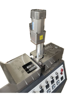 comprar Controle totalmente automático do PLC de 50rpm Mini Lab Extruder With online manufacture